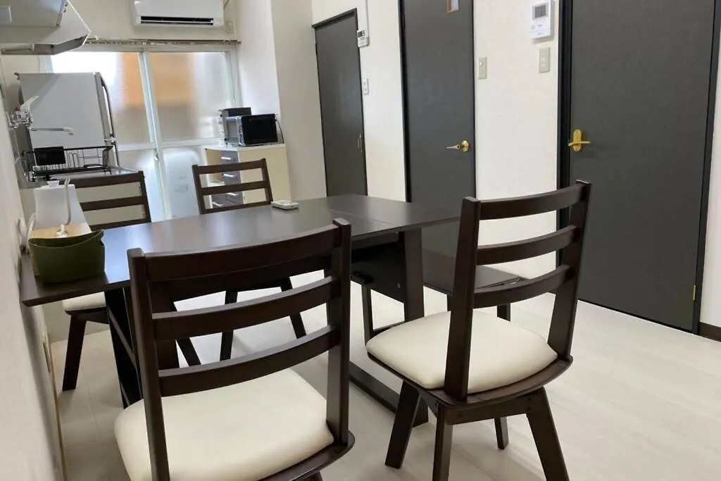 Apartment Ferienwohnung ㉒オープンセール 伏見稲荷駅から徒歩2分 無料wi-Fi 最大9名 Kyōto